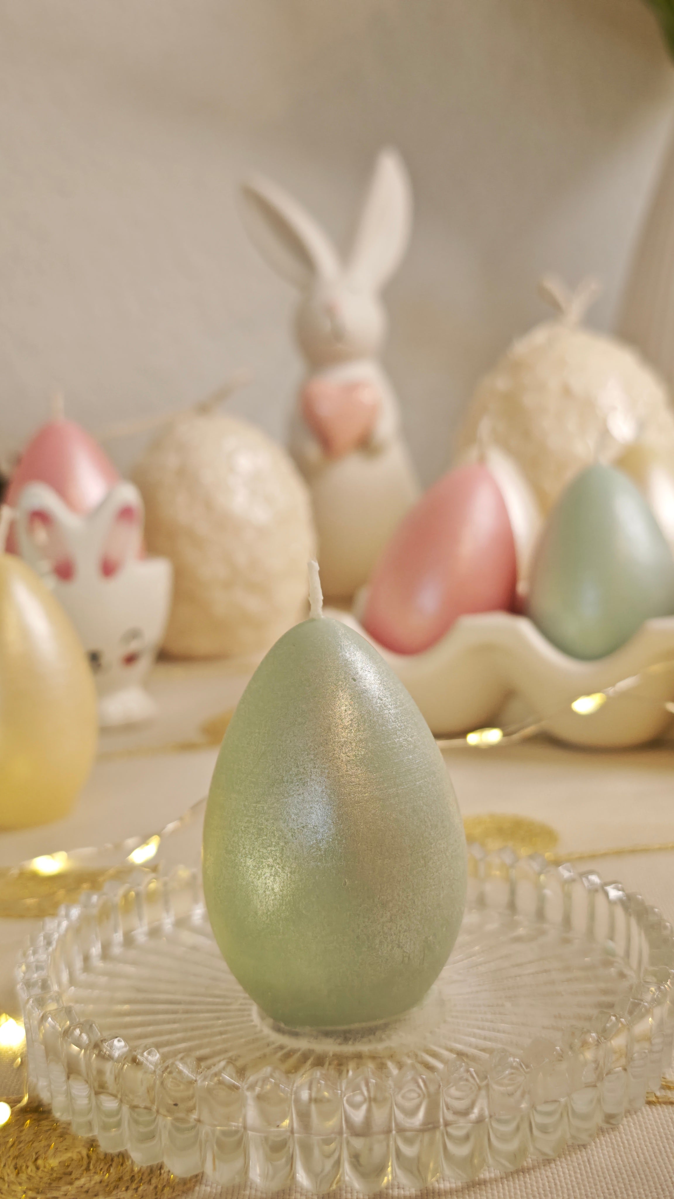 Osterkerze Ei aus Rapswachs handgemachte Kerze Osterdeko