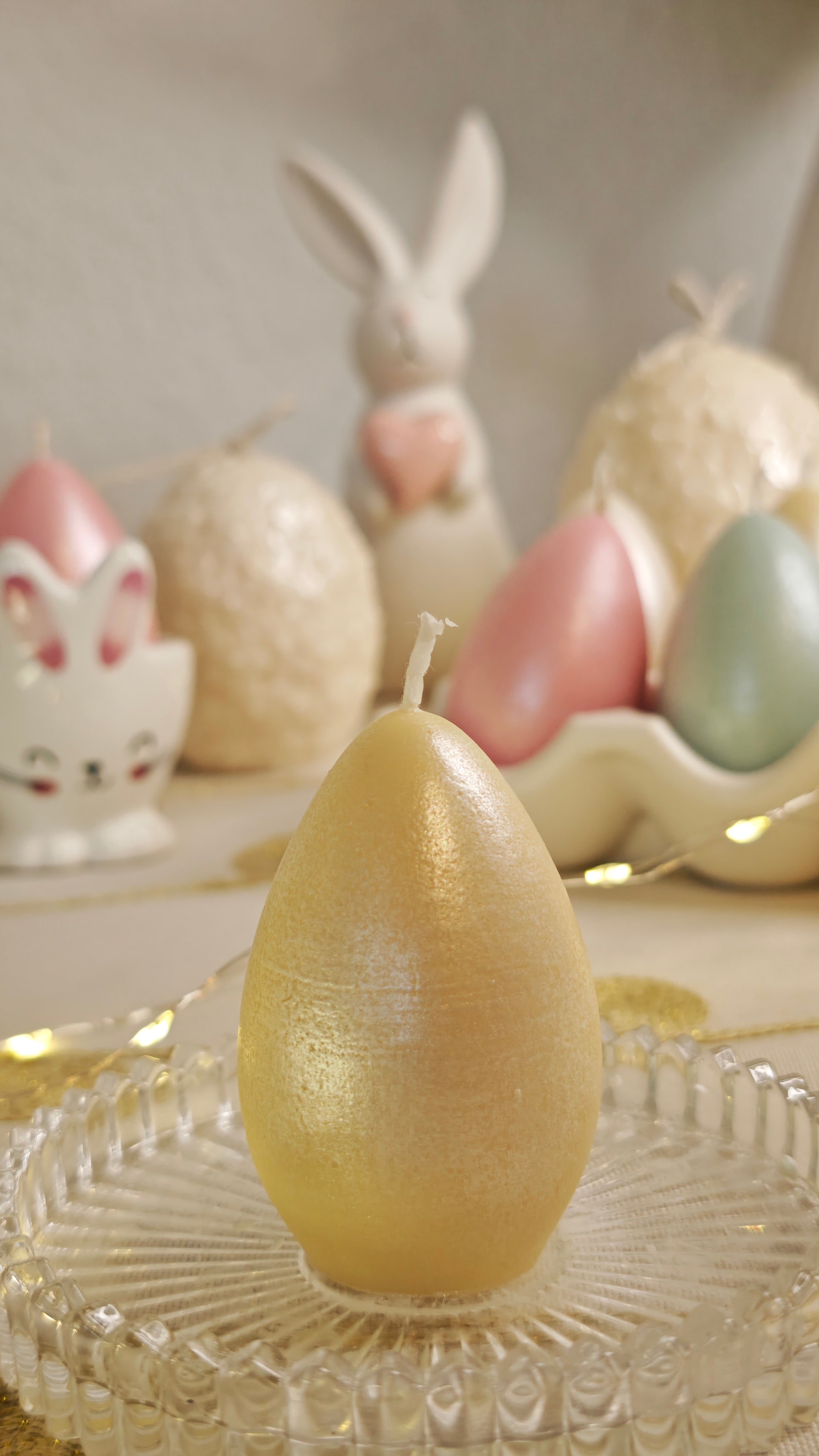 Osterkerze Ei aus Rapswachs handgemachte Kerze Osterdeko